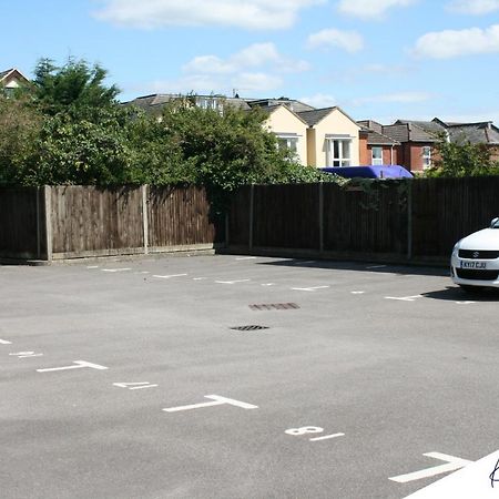 K Suites - Sycamore Court - Free Parking Southampton Exterior photo
